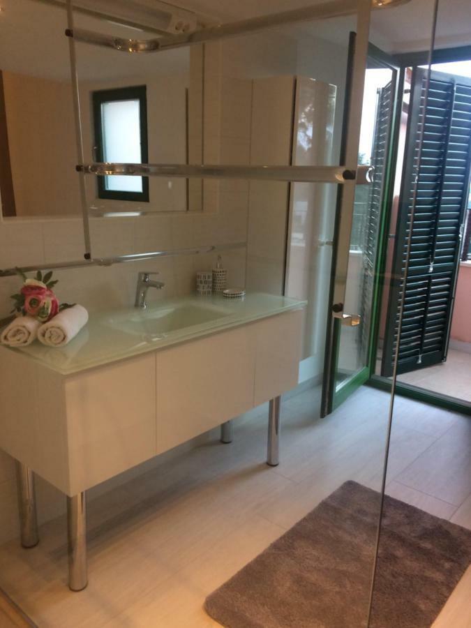 Lory Villa Sveti Lovrec Pazenaticki Ngoại thất bức ảnh