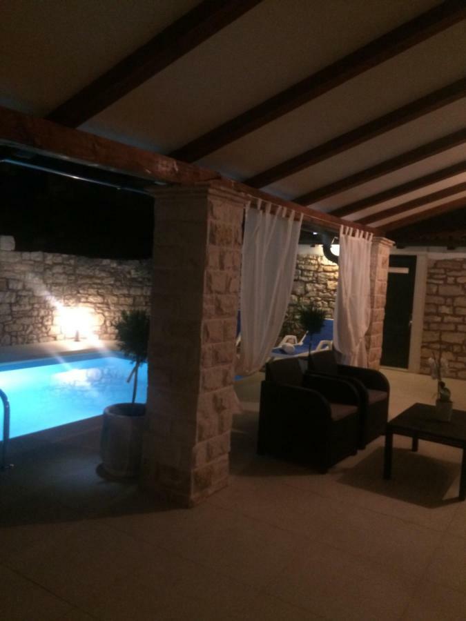 Lory Villa Sveti Lovrec Pazenaticki Ngoại thất bức ảnh