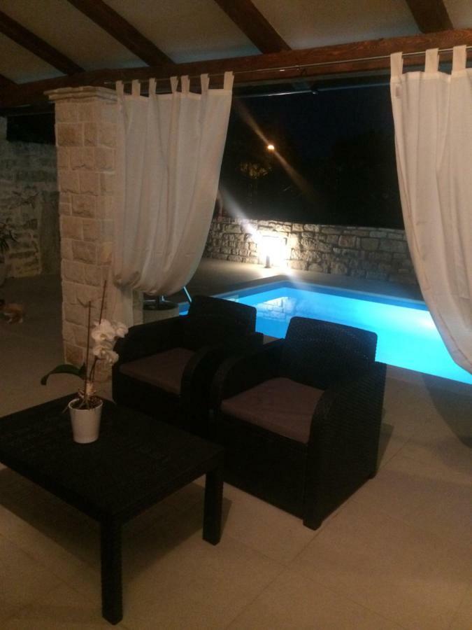 Lory Villa Sveti Lovrec Pazenaticki Ngoại thất bức ảnh