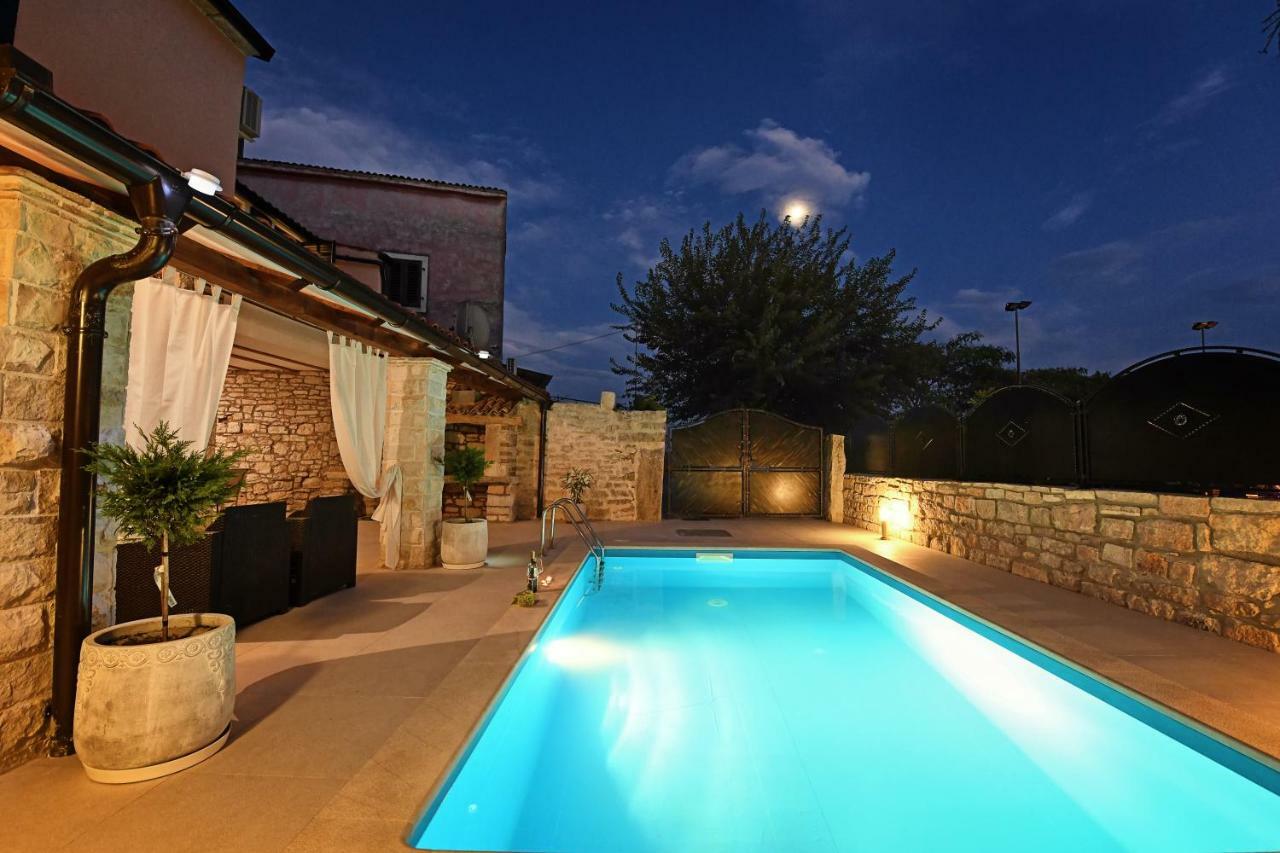 Lory Villa Sveti Lovrec Pazenaticki Ngoại thất bức ảnh
