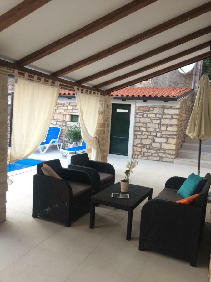 Lory Villa Sveti Lovrec Pazenaticki Ngoại thất bức ảnh